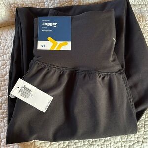 Old Navy High Rise Jogger - powersoft